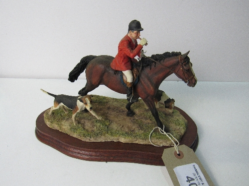 Border of Fine Art 'Collecting the Hounds' Huntsman & 2 hounds, limited edition 950. Model L125