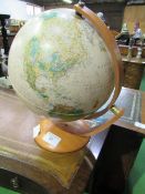 Electric light-up globe. Estimate £5-10.