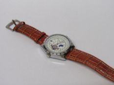 Breitling-style automatic watch, going. Estimate £30-50.