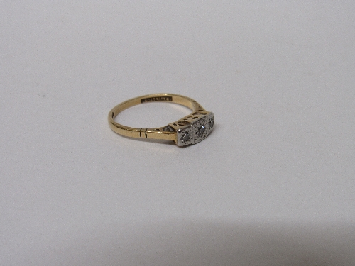 18ct gold and platinum diamond ring size N wt 3.2g. Estimate £100-120 - Image 2 of 2