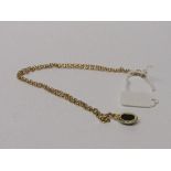 9ct gold chain & 9ct gold pendant, total wt 7gms. Estimate £50-60.