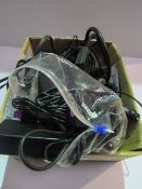 Large collection of power & adapter cables for computers & mobiles. Estimate £10-15.