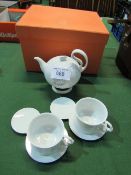 Newchi modernist design porcelain tea set