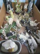 12 farmyard animal figurines including Royal Doulton. Estimate £15-25.