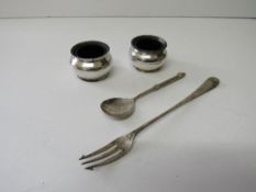 2 silver condiment pots with blue liners, Chester, weight 1.48ozt, silver spoon, Birmingham,