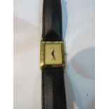 Gucci unisex Quartz watch, model 4200 fm, going order. Estimate £50-60.