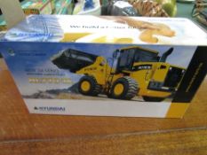 Hyundai die-cast Hl770-7a loader, 1:40 scale. Estimate £10-20.