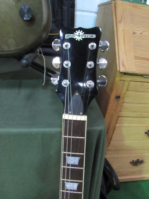 ‘New Jersey’ Les Paul copy by Gear 4 Music & amp, excellent conditions. Estimate £60-70. - Image 3 of 4