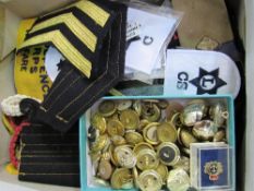 Large collection of various British Army cap badges, shoulder flashes etc. Estimate £20-30.