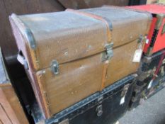 Travel trunk. Estimate £10-20.