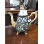 Tiffany Oriental teapot lamp. Estimate £15-20.