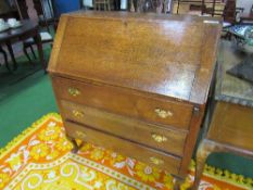 Oak bureau, 90cms x 40cms x 104cms. Estimate £20-40.