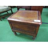 Mahogany commode. Estimate £10-20.