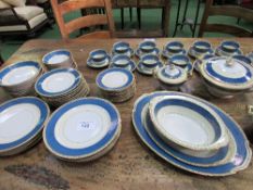 Mascot china dinner & tea service (approx 100 pieces). Estimate £50-100.