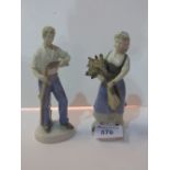 2 continental porcelain figurines. Estimate £10-20.