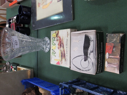 Dartington glass dishes, a cut glass large vase & 2 vintage salt & pepper sets. Estimate £5-10.