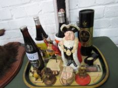Collection of Guinness ephemera. Estimate £10-20.