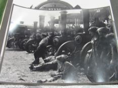 Qty of black & white photographs, some railway related. Estimate £5-10.