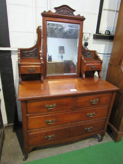 Mahogany 2 over 2 chest of drawers on castors, 108cms x 49cms x 82cms. Estimate £30-50. - Image 2 of 2