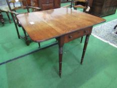 Mahogany Pembroke table with drawer to end on turned legs to castors, 89cms x 72cms x 98cms.