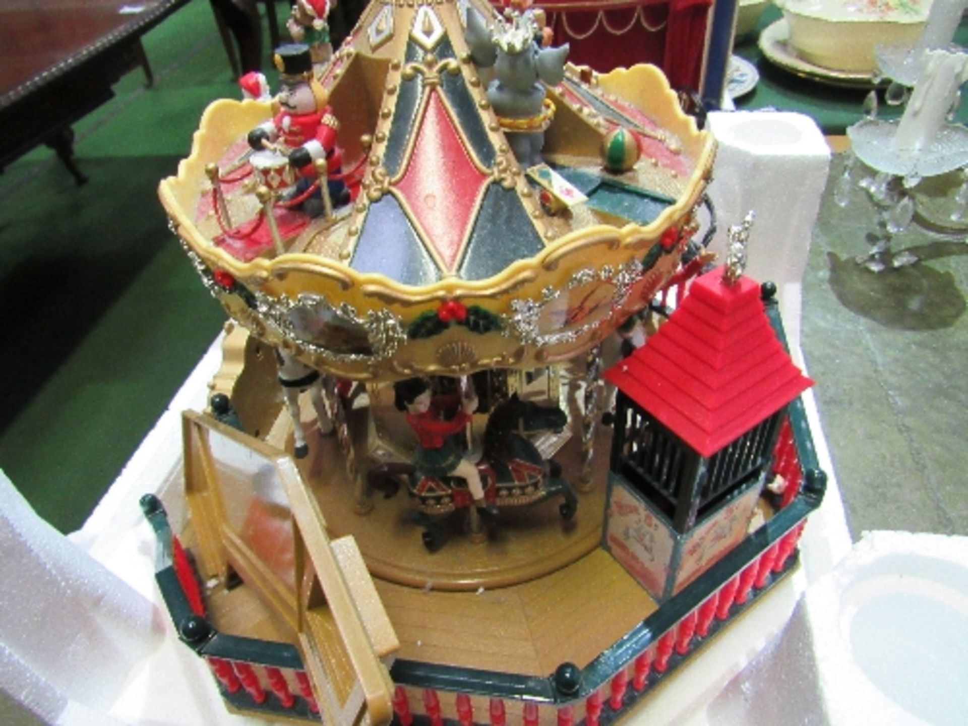 Maista 'Santa's Carousel Park' in original box & Gold Label animated musical collectables: 'The