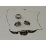 Siam silver necklace, ring & earring. Estimate £15-25.