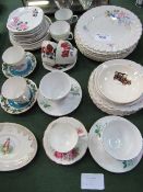 Collection of pre-war chinaware. Estimate £10-20.