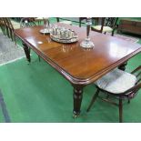 Victorian mahogany extending dining table with extra leaf, winding mechanism & handle will seat 4-