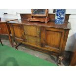 Large Victorian oak sideboard with 2 drawers flanked by 2 cupboards on bulbous legs & stretcher,
