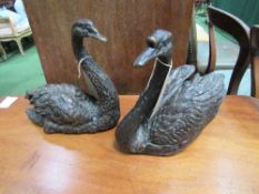 2 brass swan figurines. Estimate £50-80.