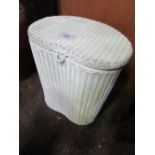 Lloyd Loom style kidney shaped linen basket & a Reading & Caversham laundry box. Estimate £10-20.