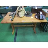 Block end pine kitchen table, 137cms x 73cms x 74cms. Estimate £20-30.