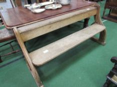 Oak church bench, 151cms x 50cms x 77cms. Estimate £50-80.