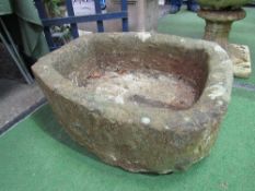 Stone sink in the shape of a horseshoe, 70cms x 60cms x 25cms. Estimate £150-180.