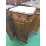 Marble top pot cupboard on castors to base, 39cms x 34cms x 89cms. Estimate £20-30.