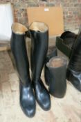 Pair of long black rubber boots, size 8½ / 42 and a pair of black leather gaiters