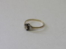 9ct gold, sapphire & diamond cluster ring, size P. Estimate £30-40.