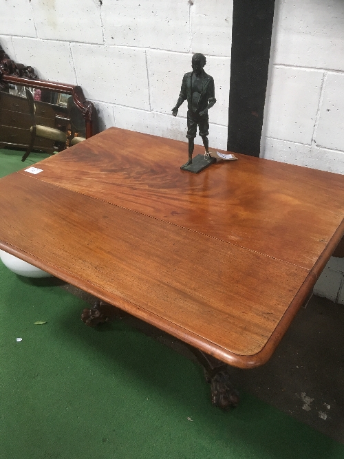 Mahogany drop-side table on turned & carved support to 4 claw feet base, 113cms x 119cms x 57cms. - Image 3 of 4