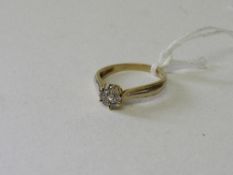 18ct gold & diamond cluster ring, size N. Estimate £70-90.