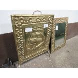 Brass fire screen & brass frame mirror. Estimate £20-25.