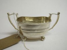 Sugar bowl made by Thomas Wilkie Barber, 1900, wt 107gms. Estimate £45-55.