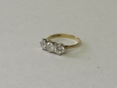 9ct gold 3 clear stone ring, size M. Estimate £30-40.