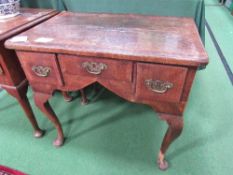 Late 18th century mahogany low boy with 3 drawers on cabriole legs to pad feet. Estimate £30-50.