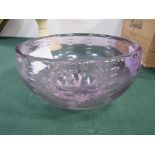 White Friars amethyst controlled bubbles bowl. Estimate £30-40.