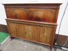 Edwardian mahogany double bed frame, 140cms x 193cms x 193cms. Estimate £20-40.