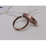 2 unmarked gold (tested) wedding bands, weight 1.7gms. Estimate £20-30.