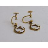 9ct gold & enamel earrings. Estimate £75-90.