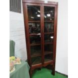 Mahogany corner display cabinet with glazed doors, 75cms x 53cms x 193cms.