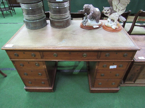 Mahogany knee hole desk with 3 drawers to supports, 3 frieze drawers & skiver top, 123cms x 66cms - Image 3 of 4