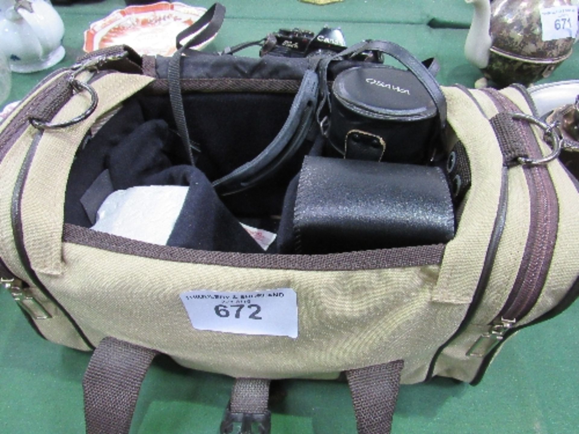 Canon AL-1 camera & Osawa 52mm lens, Osawa F150mm zoom lens & a Canon flashgun all in a canvas - Image 2 of 2